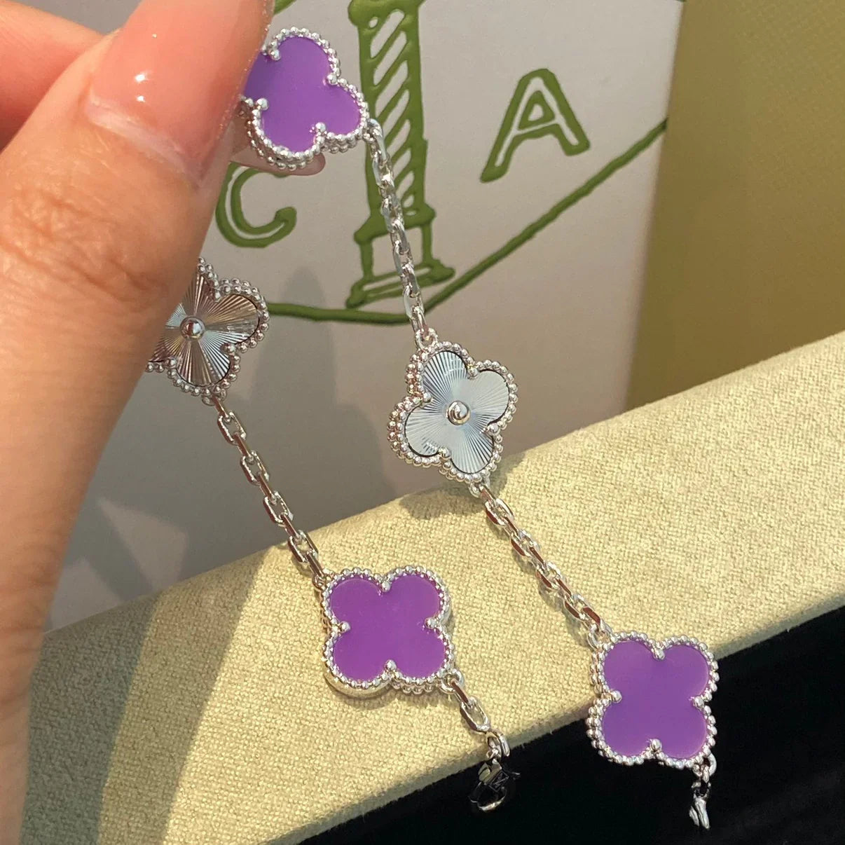 [AuraEcho] CLOVER 5 MOTIF VIOLET BRACELET COLLECTION