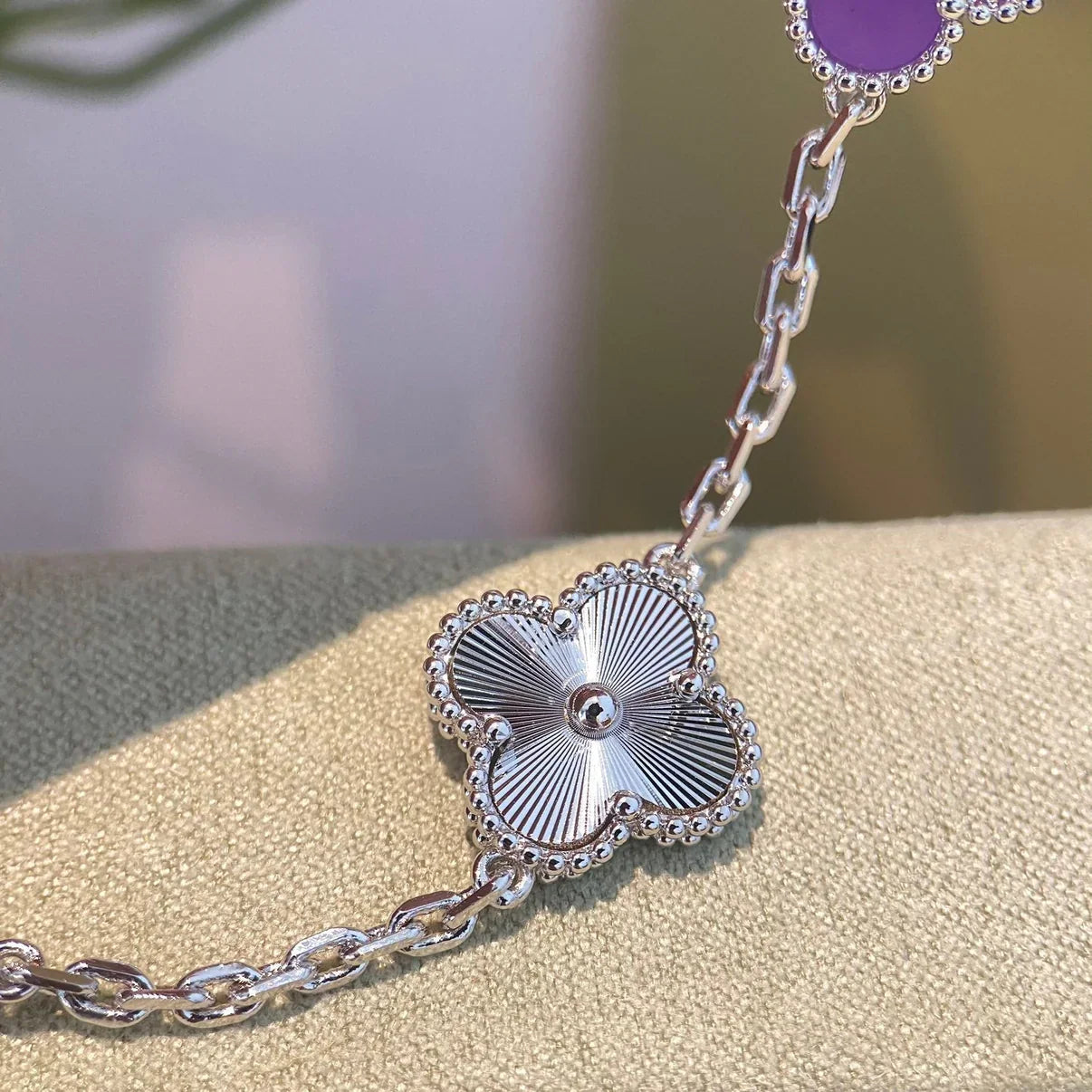 [AuraEcho] CLOVER 5 MOTIF VIOLET BRACELET COLLECTION