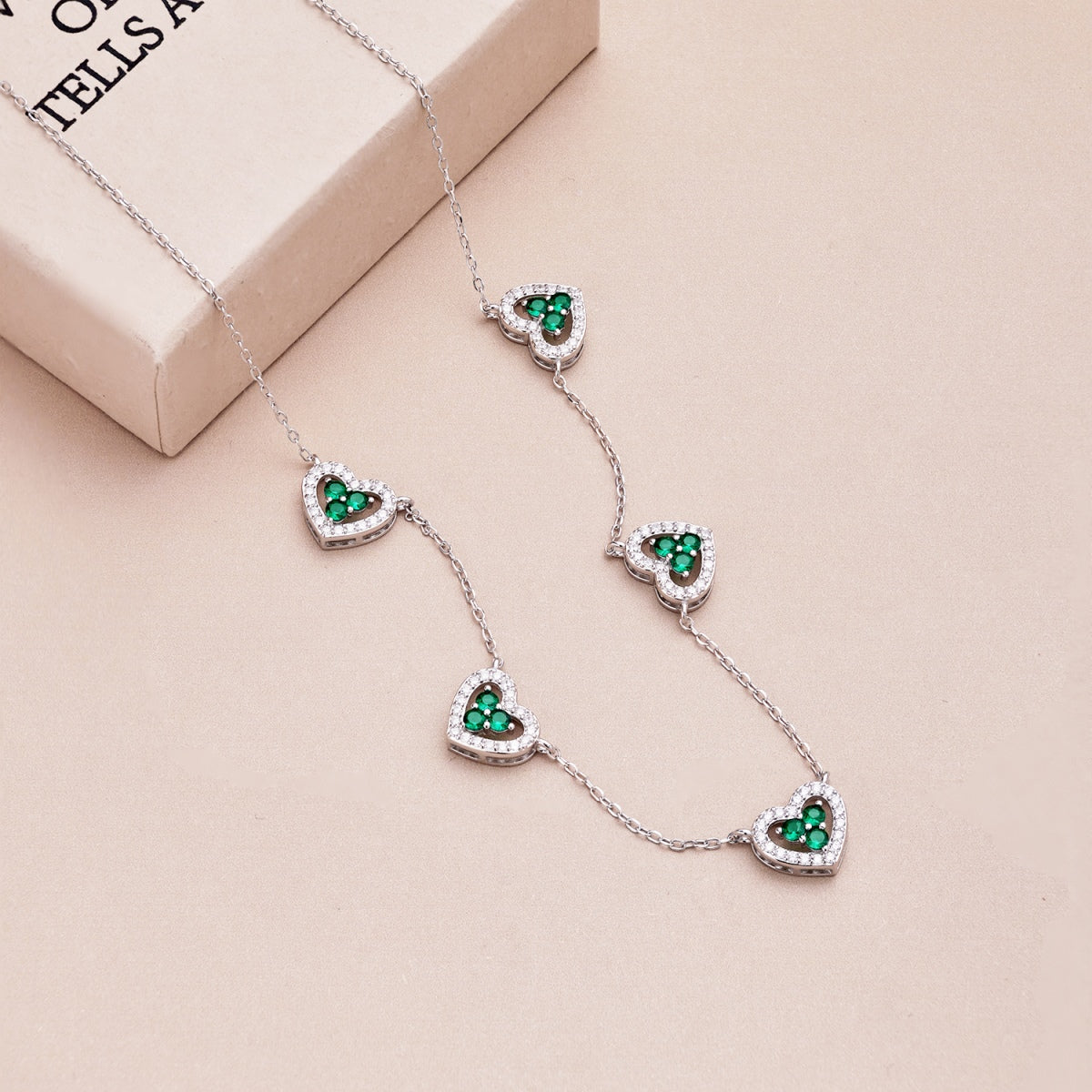 [AuraEcho]Sparkling Five Heart Necklace