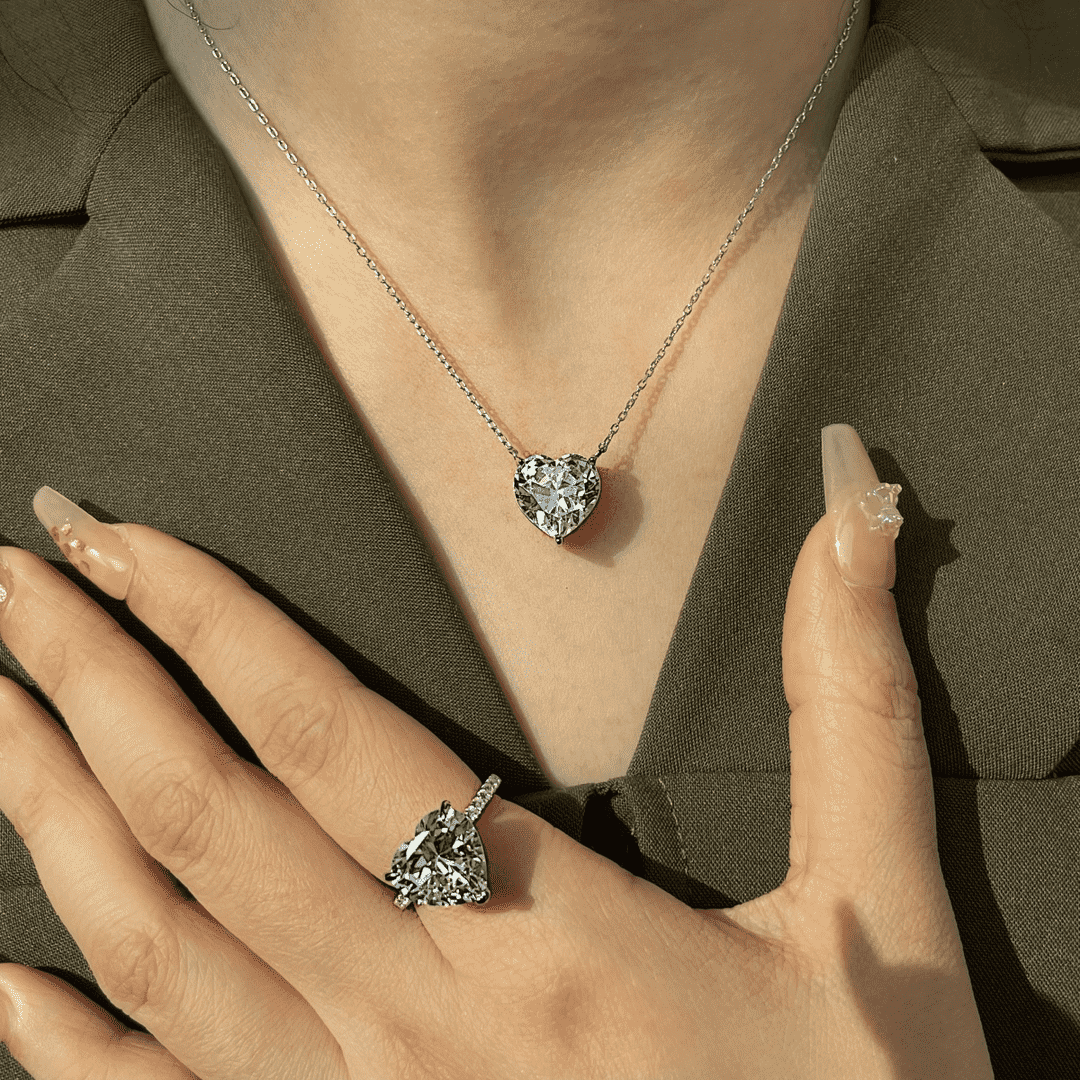 [AuraEcho]6.0 carat Radiant Heart Shape Necklace
