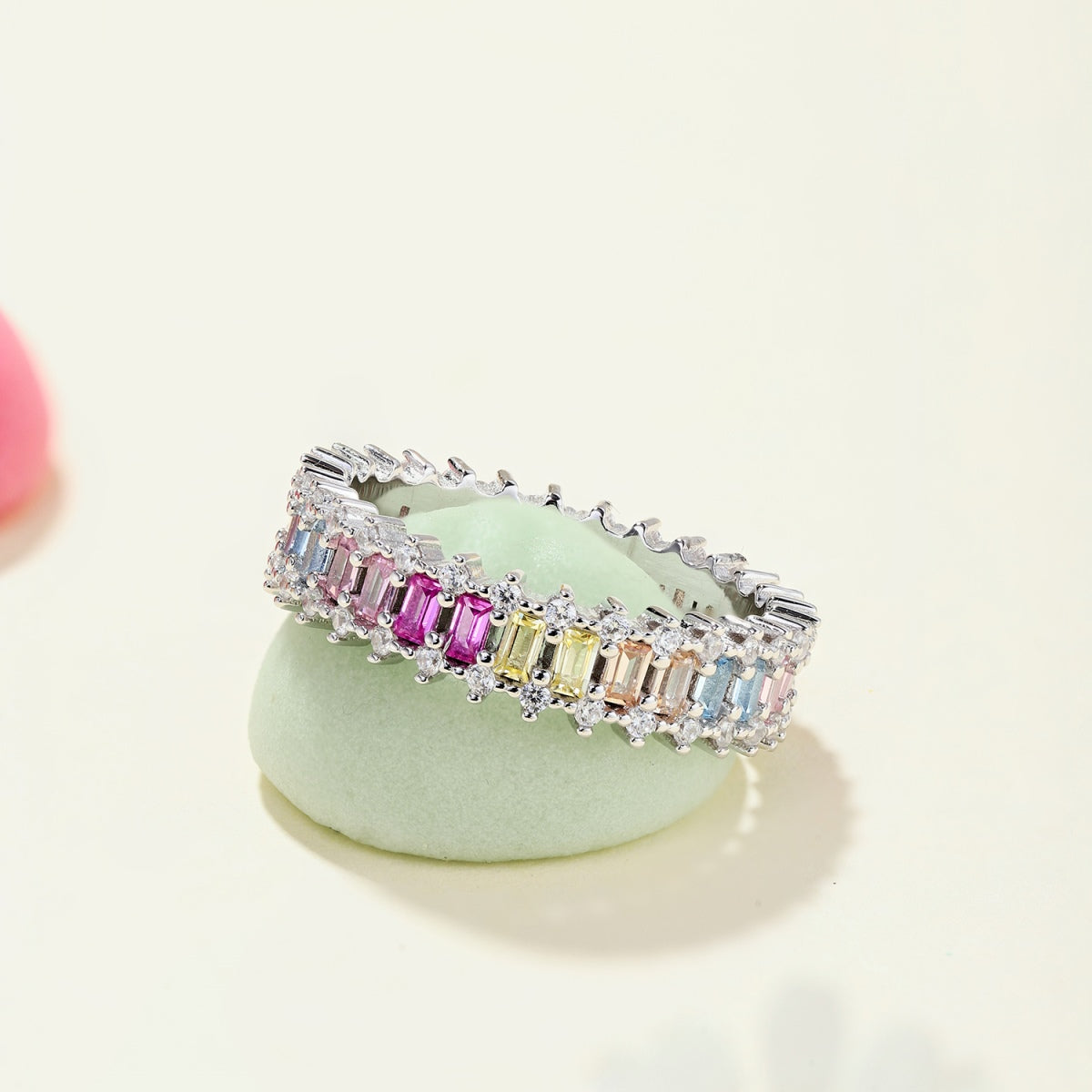 [AuraEcho]Splashy Ornate Emerald Cut Cocktail Ring