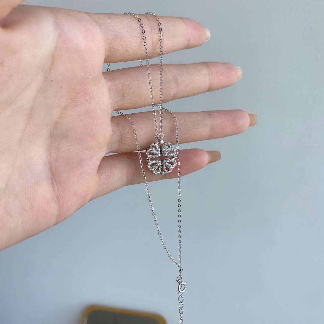 [AuraEcho]Ornate Heart Cut Flower Shape Necklace