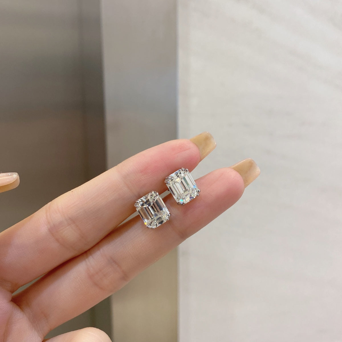 [AuraEcho]Dazzling Square Shape Earrings
