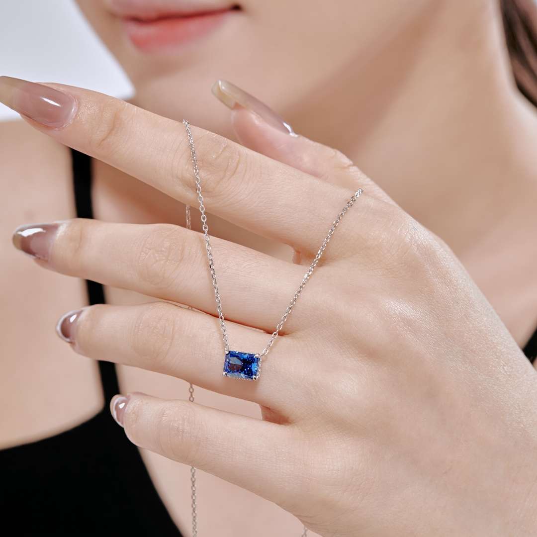 [AuraEcho]Luxurious Square Shape Colorful Necalack