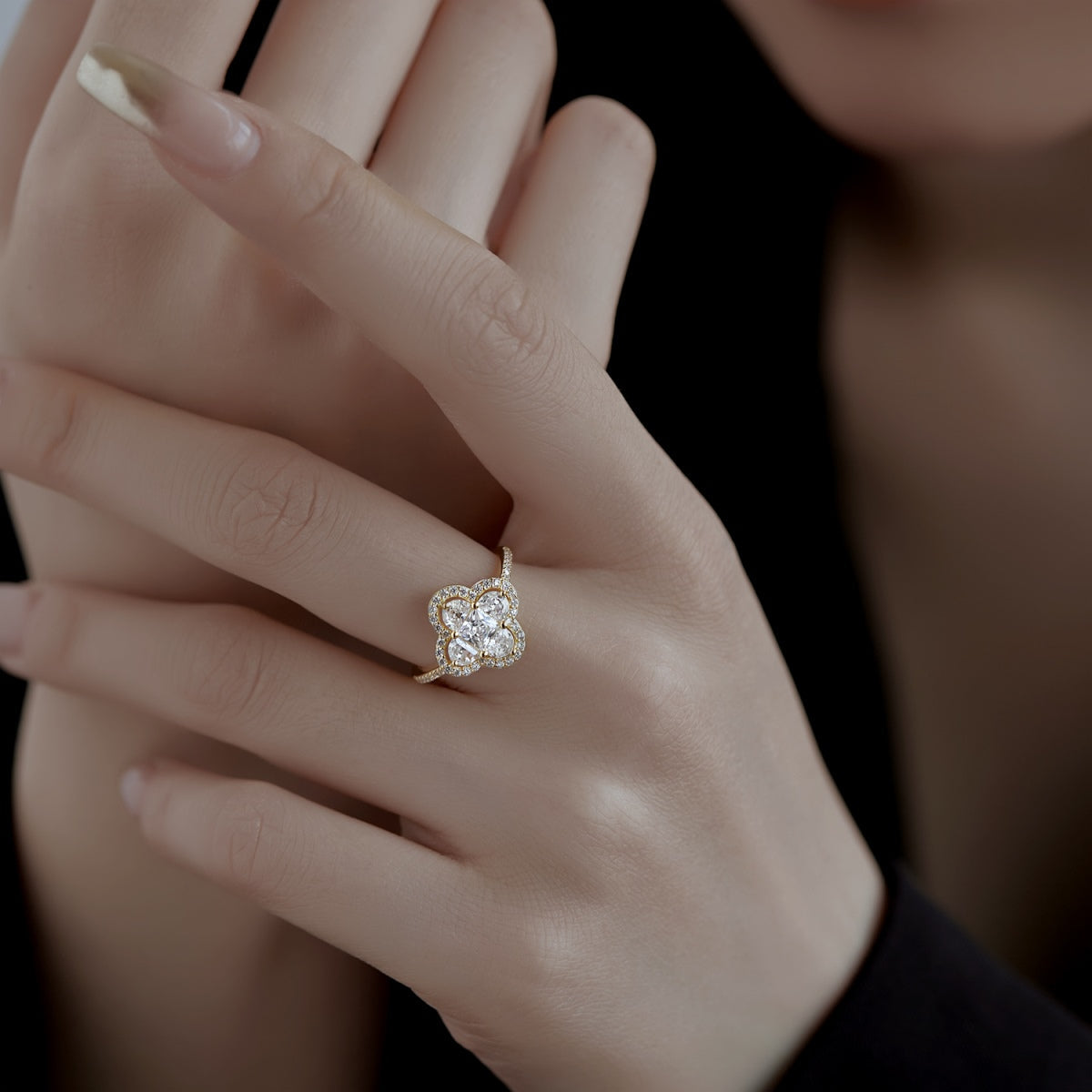[AuraEcho]Luxurious Eternity Flower Shape Banquet Ring