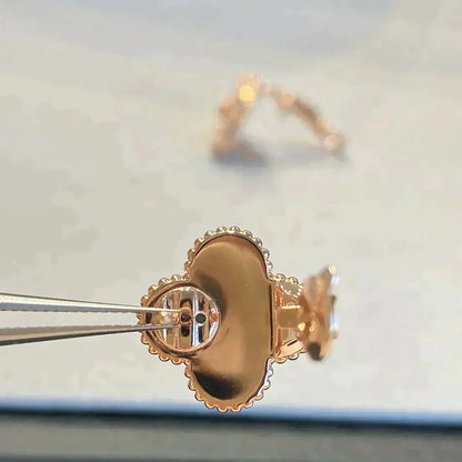 [AuraEcho]CLOVER MEDIUM 1 MOTIFS GRAY MOP  DIAMOND EARRINGS