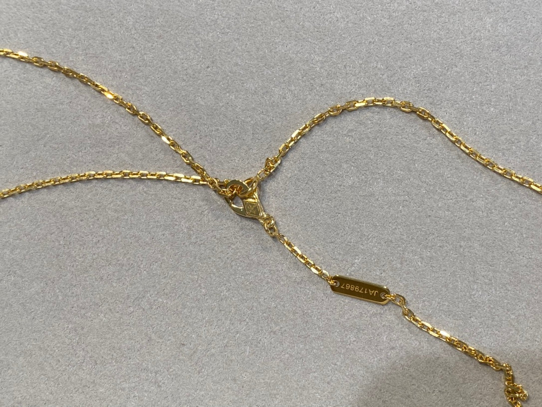 [AuraEcho]CLOVER 25MM NECKLACE GOLD CARNELIAN