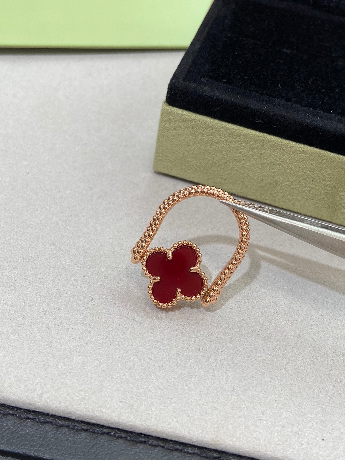 [AuraEcho]CLOVER RIVERSIBLE ROSE GOLD RING