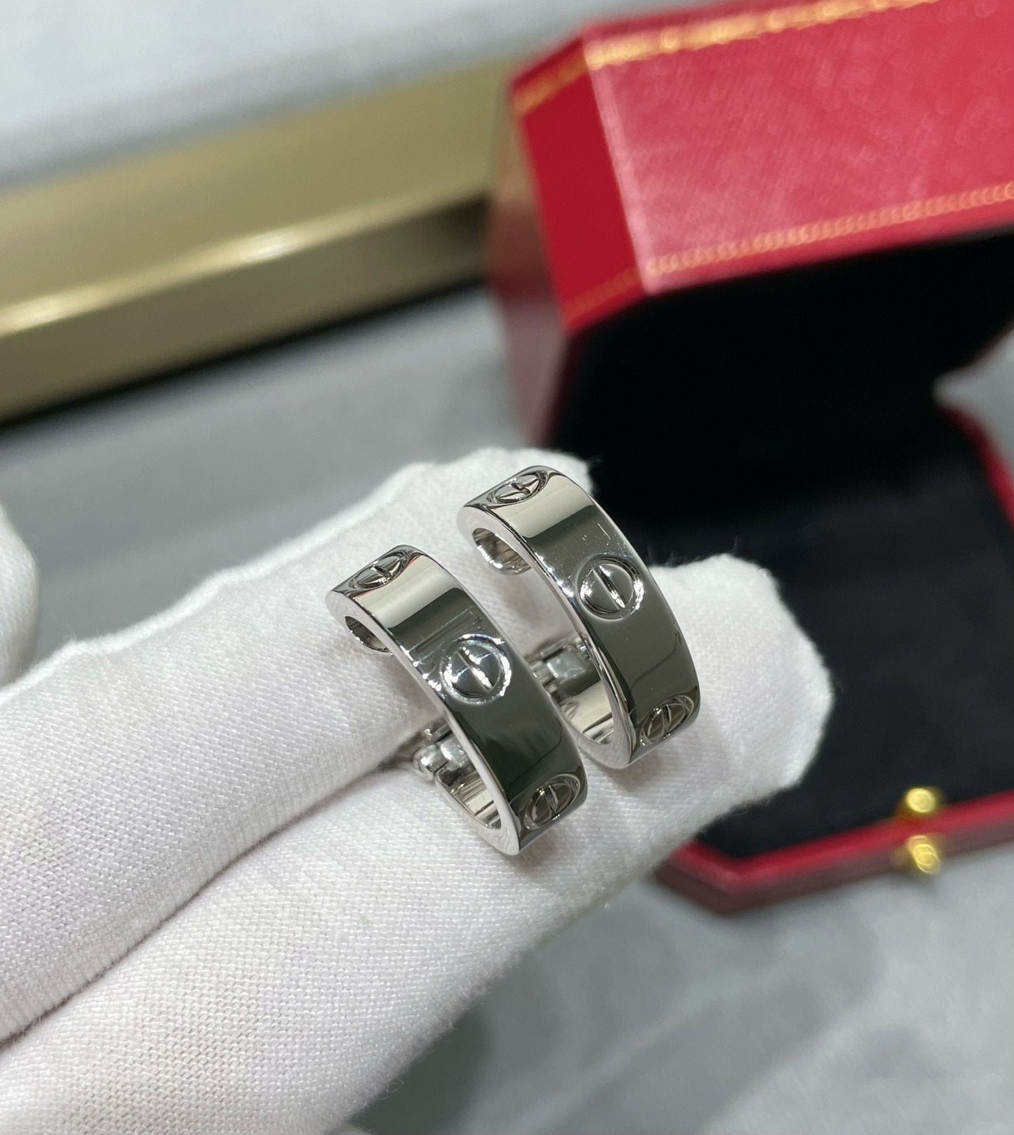 [AuraEcho]LOVE 5.5MM EARRINGS