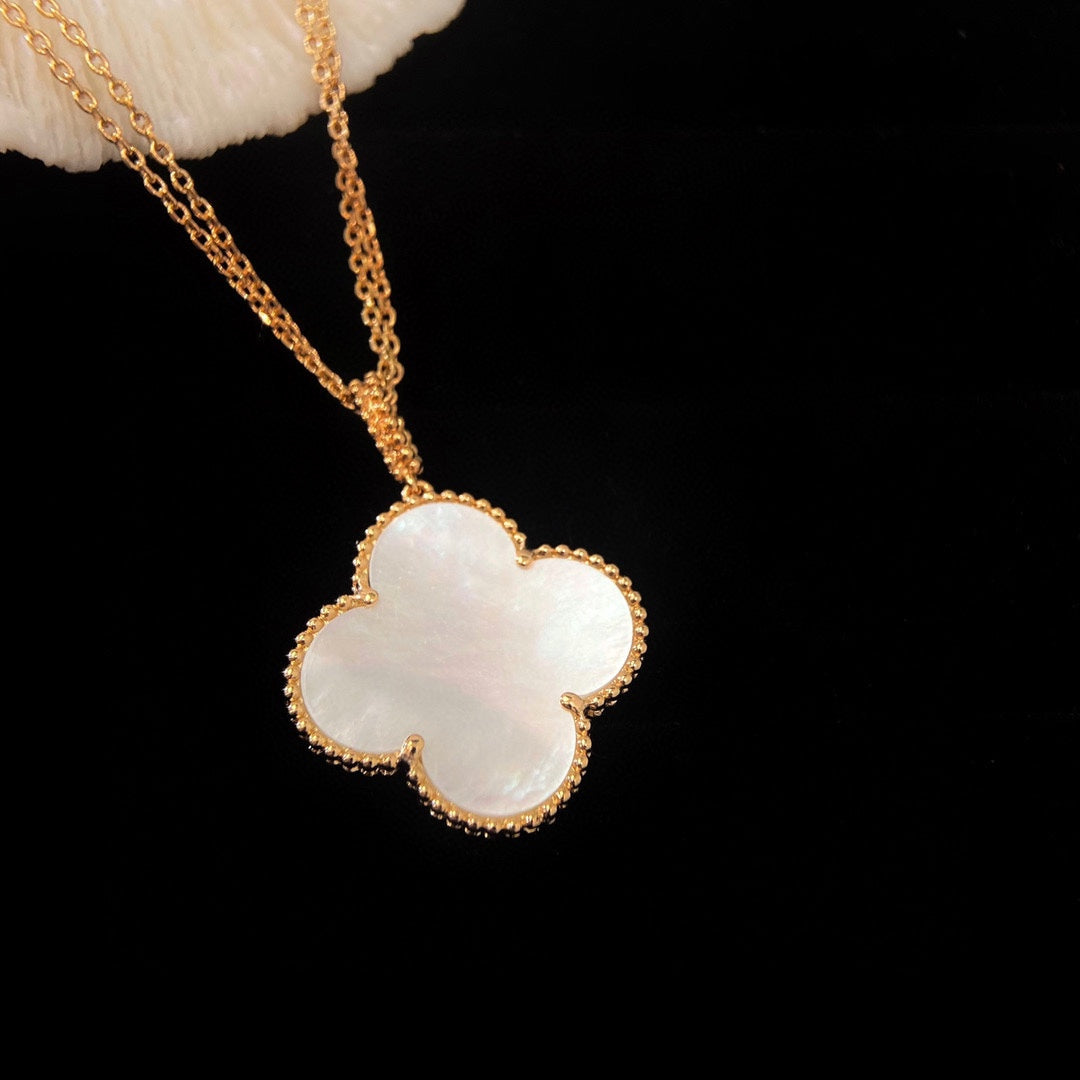 [AuraEcho]CLOVER 25MM MOP LARGE PENDANT NECKLACE