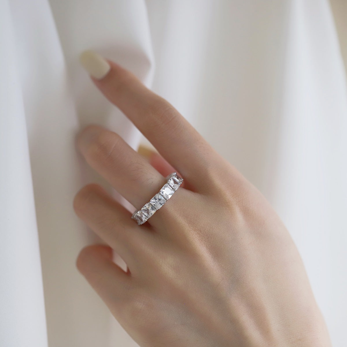 [AuraEcho]Elegant Princess Cut Tennis Ring