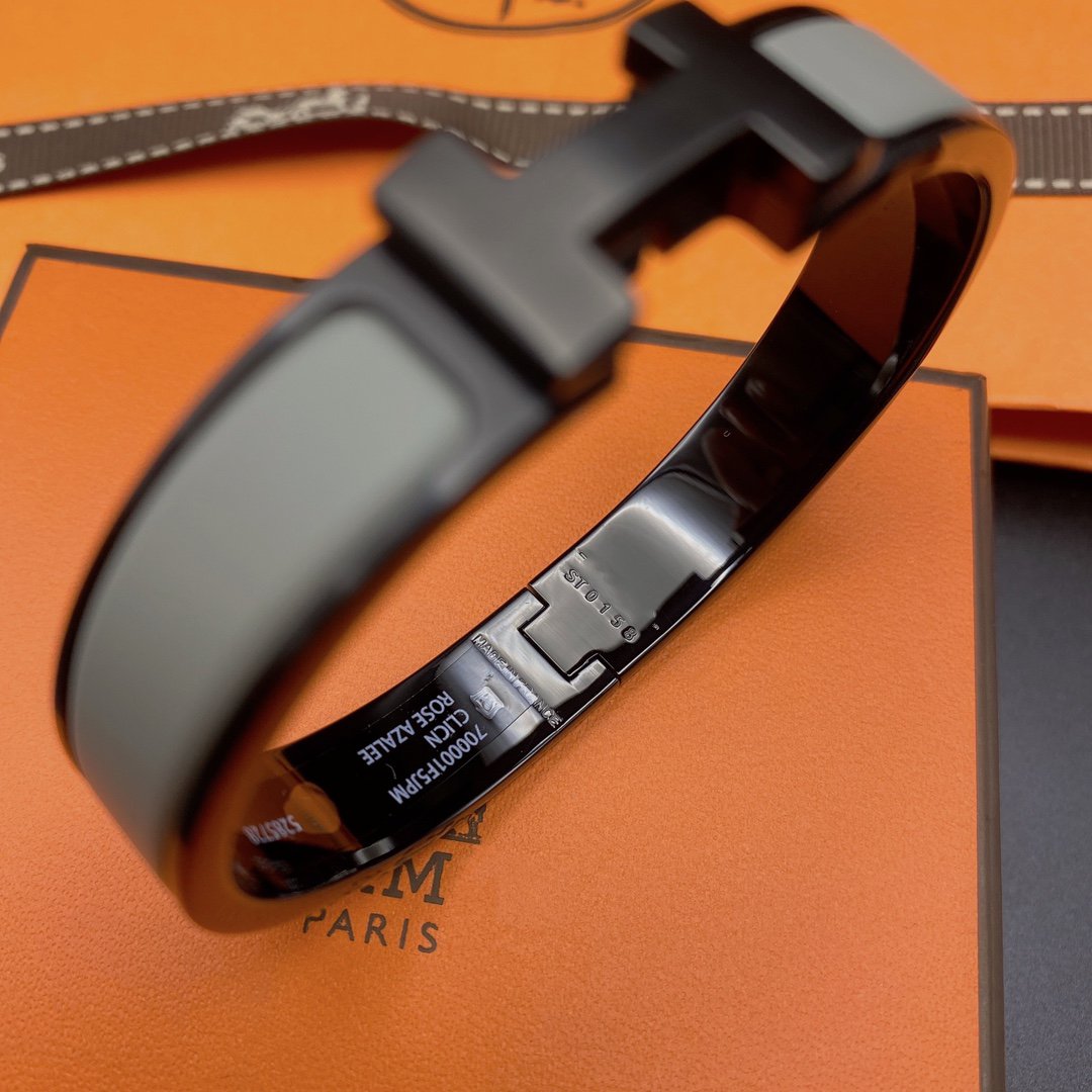 [AuraEcho]CLIC HM SO BLACK GREY BRACELET